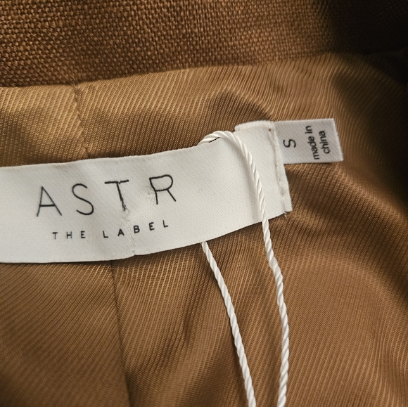 ASTR The Label Sleeveless Vest - Picture 5 of 6
